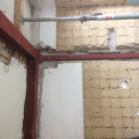 Stahltr&auml;ger und St&uuml;tze in der Wand