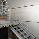 Industrietreppe mit U-Profil-Wangen und Gitterrost-Stufen