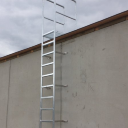 Service-Leiter aufs Dach
